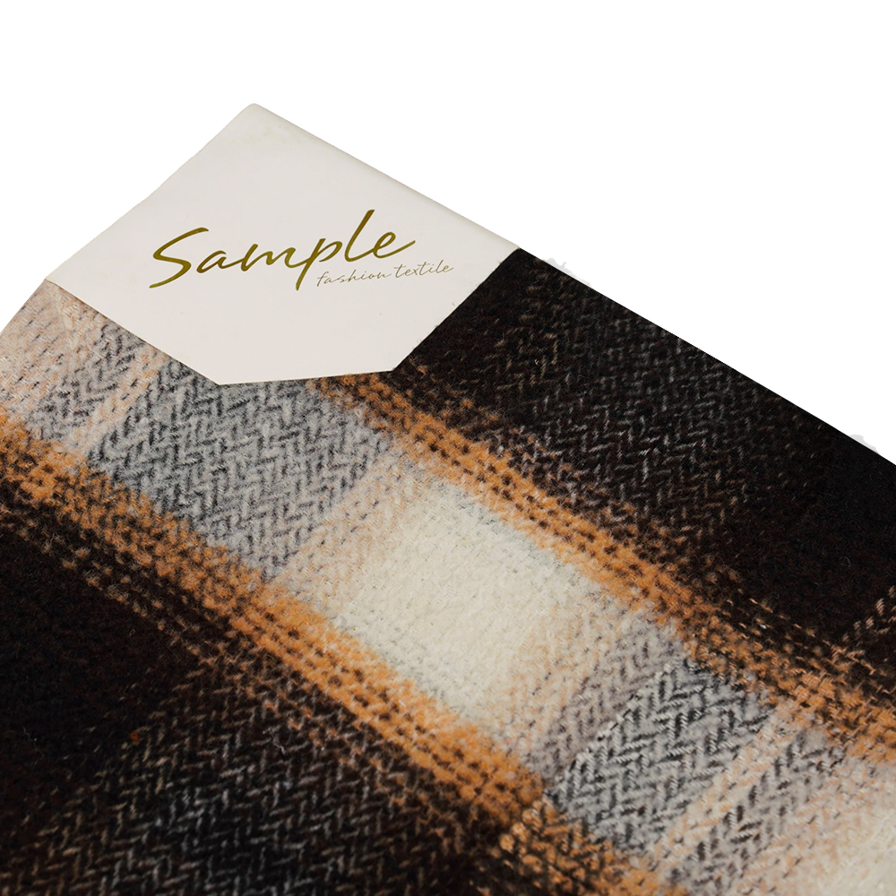 40% wełna, 60% poliester, 540g/m, czarno-biały, okrągły tweedowy materiał, ML-8021071